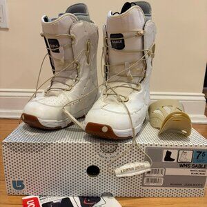 BURTON Sable Women’s Snowboarding Boots White/Khaki Size 7.5